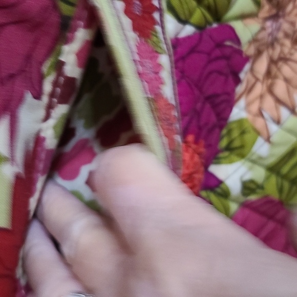 Vera Bradley Hello Dahlias Retired Purse Shoulder Bag Floral Kiss Lock GUC READ - Picture 9 of 16